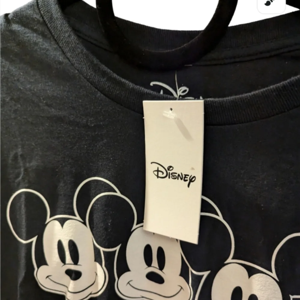 Disney and NEFF Collab shirt - Picture 3 of 4